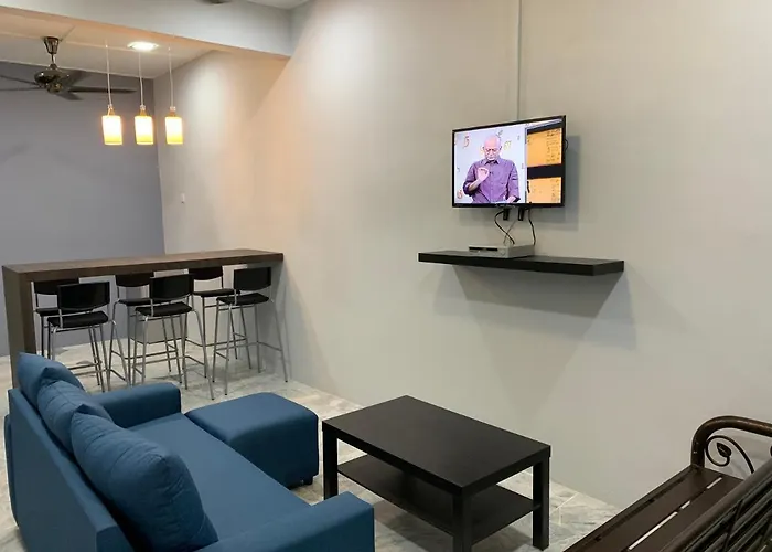 Unique 9 HomeStay @ Seremban Taman Permai 3